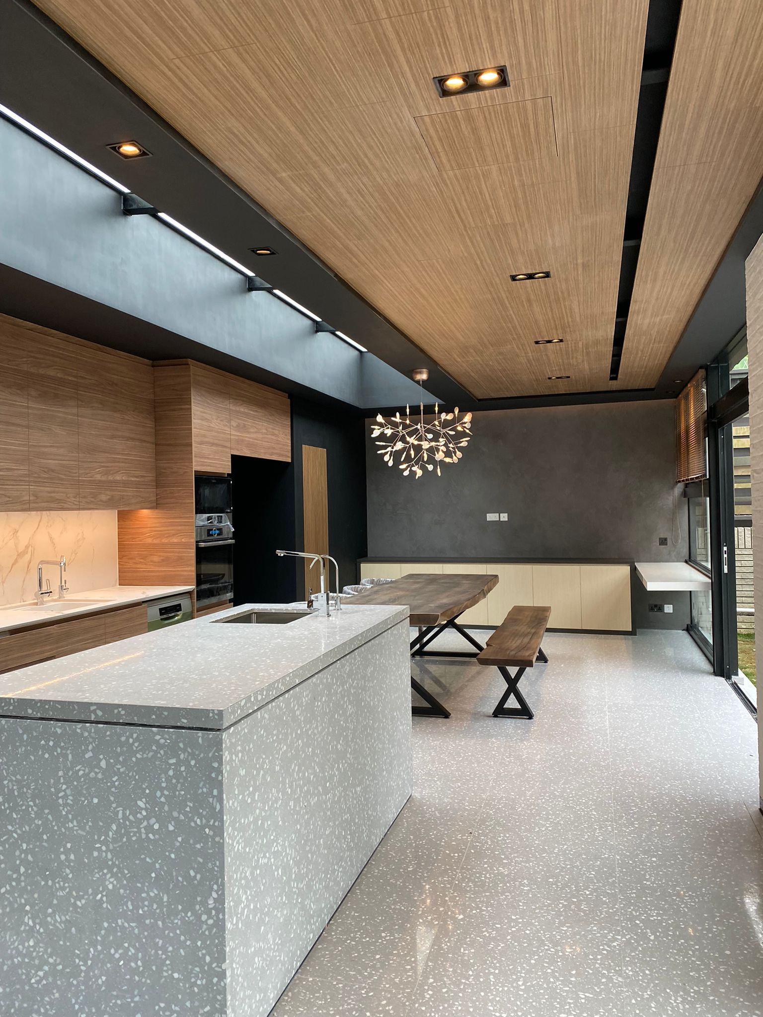  At Elite Epoxy, we specialise in metallic epoxy resin flooring — a premium solution for those looking to make a statement. 
